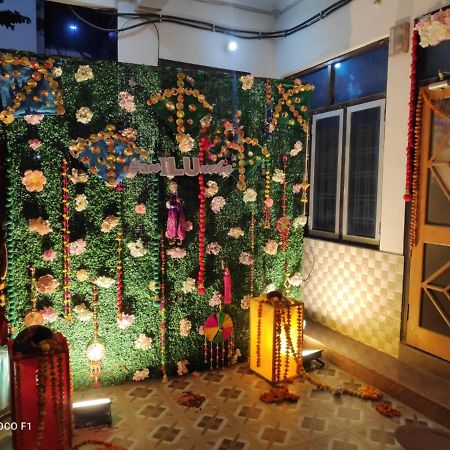 Surabhi Garden Inn Лакхнау Экстерьер фото
